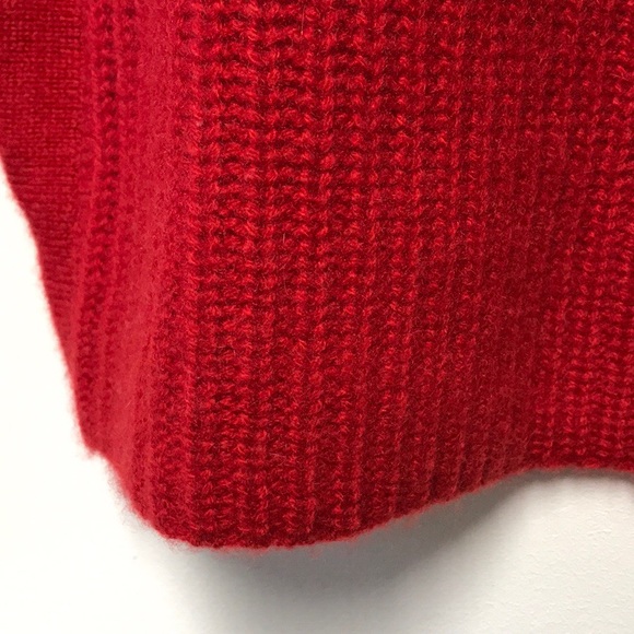 Pure Luxe Cashmere Sweater - Picture 8 of 8